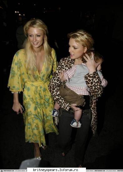 Britney,forgot something ???!!!!????? - devine grav.Britney bebe si....Paris! - Britney Spears