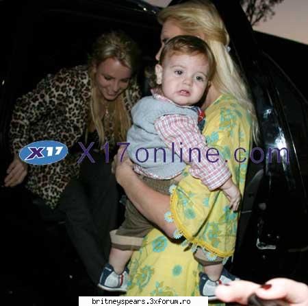 Britney,forgot something ???!!!!????? - si cel mai tare moment! - Britney Spears