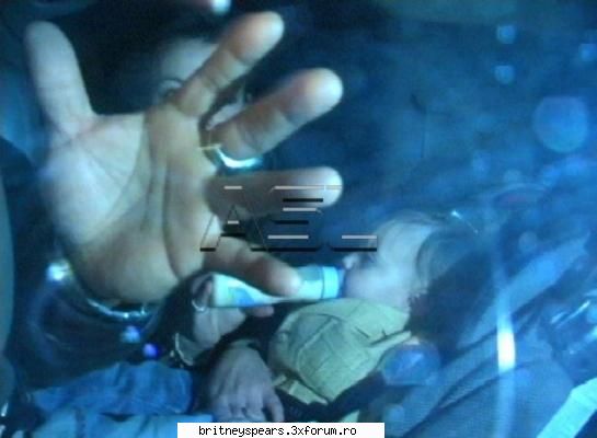 :limba: sh ultima february 06 - britney and sean in the car in new york city