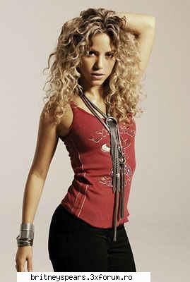 Let's talk about Shakira! - Blonde - Recycle Bin