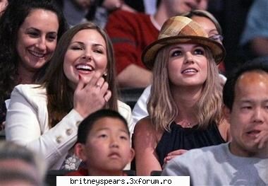 Official Sex-Tapeu ku Brit && Kfed e pe net - ai mai k brit arata soooper cel putin poza - Britney Spears