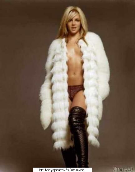 Poza preferata - poi...hai k mai poon shy yo - Britney *.~ Photos ~.*