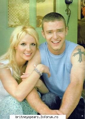 Poze cu Brit - Huh ce funny e in prima poza....Chiar ca cel mai - Britney *.~ Photos ~.*