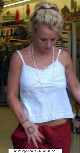 Poze cu Brit knd e trista:( - hey da ia sa plangem si noi iar pt ea=(cum a - Britney *.~ Photos ~.*