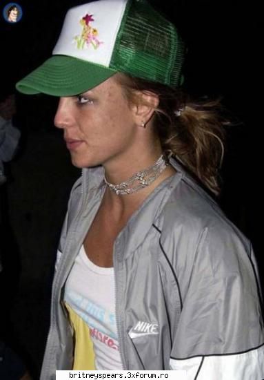 Poze cu Brit nemachiata - hei dar nu e pedanta delok cu imaginea ei - Britney *.~ Photos ~.*