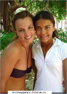 Poze cu Brit nemachiata - poi aici nu-i machiata - Britney *.~ Photos ~.*