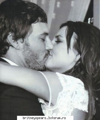 Poze de la nunta lui Brit - ah,ma enerveaza poza asta:x dar,intr-un fel ma ji - Britney *.~ Photos ~.*