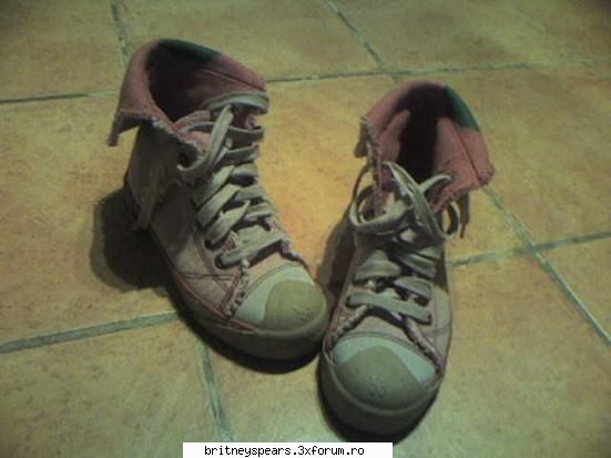 Poze ji prezentari! - and my fave converses - Recycle Bin